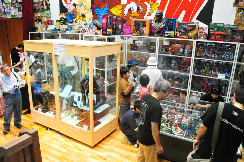 Illustration for article titled A Museum for Kick Ass Plastic